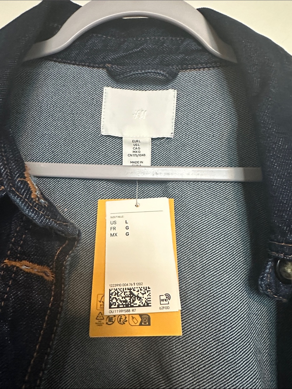 H&M Navy Denim Jacket with Contrast Stitching - Picture 2 of 7